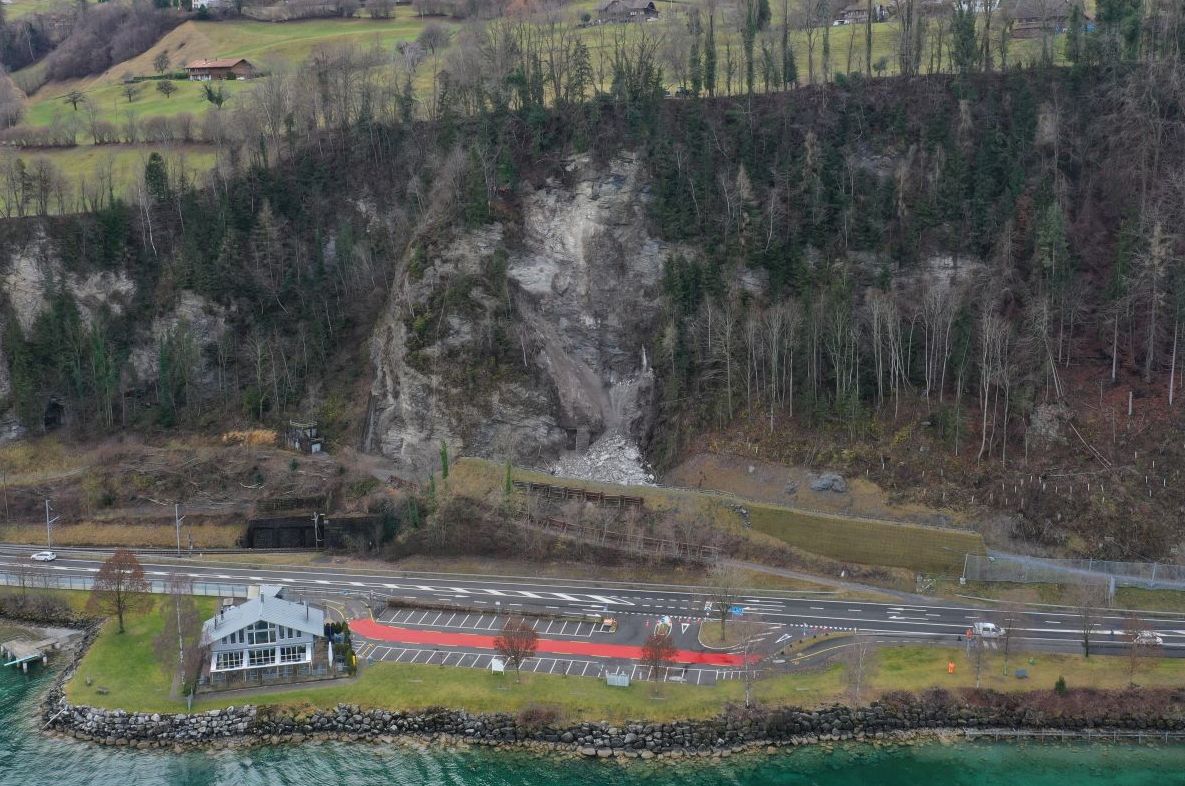 Drohnenbild Felsabbruch Krattighalde